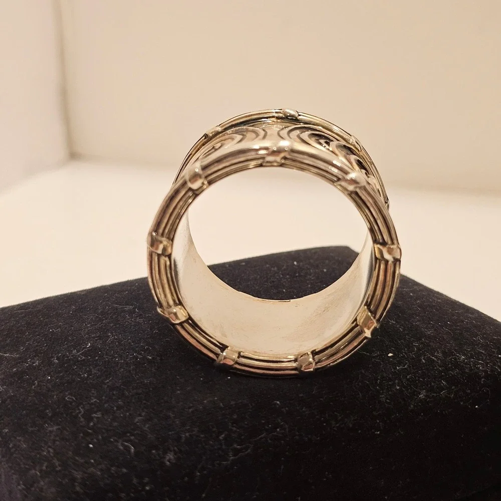 Godinger Silver Plated Napkin Rings Set Boxed of 8 MCM Spiral Bombay Co Heavy